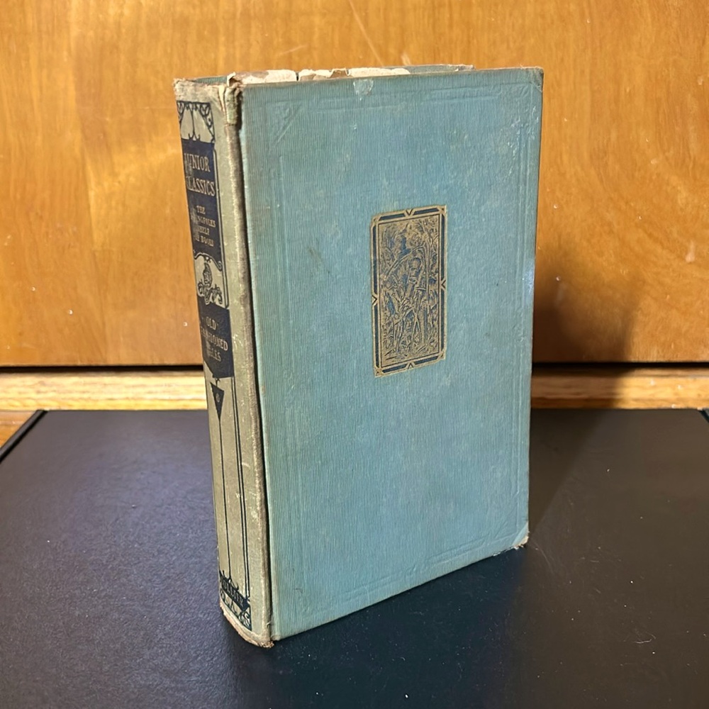 Vintage ©️1918 decorative blue coffee table book